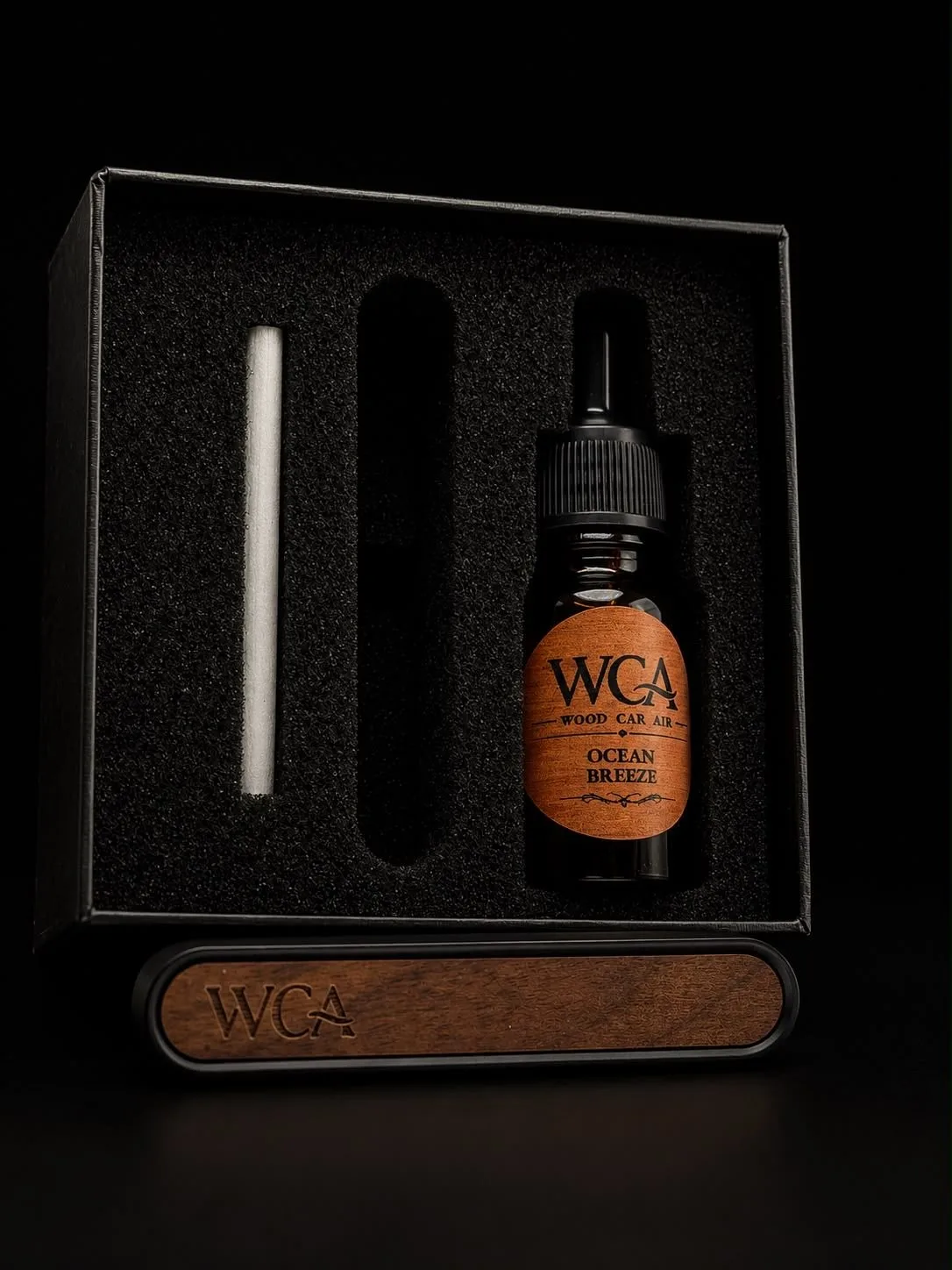 WCA Wood Car Air – Odorizant Auto Premium din Lemn | Reîncărcabil |